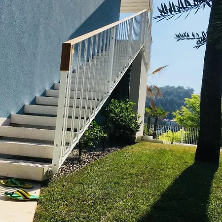 Sunrise Fiesa דירה *